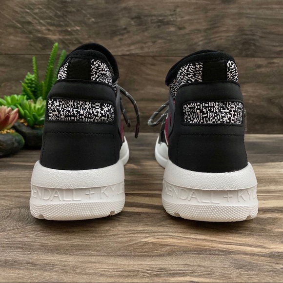 NIB Kendal Kylie North Mid Top Sneaker - Picture 8 of 12